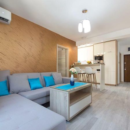 Apartment Medusa Risan Luaran gambar