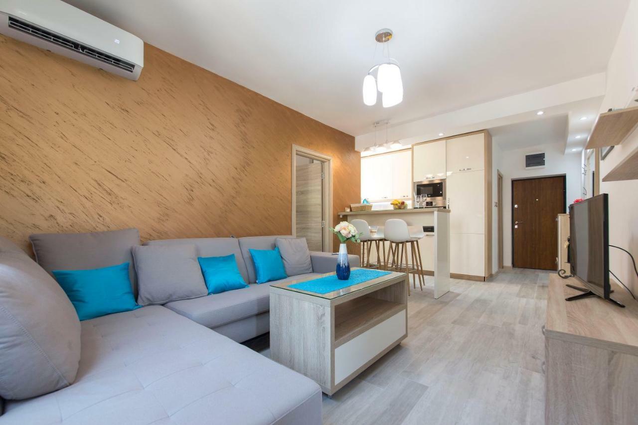 Apartment Medusa Risan Luaran gambar